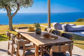 Grande Azzurro in Lakithra - Image 4