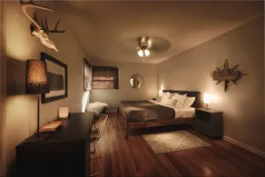 Mac's Place - Image 3