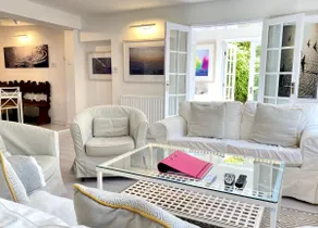 Designed Artists cottage retreat with Fibre WiFi - Image 4