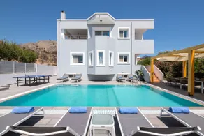 Villa Bella with Private Pool and Hot Tub - Image 3