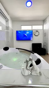 Sea View Jacuzzi Suite near Playa Paraiso II - Image 4