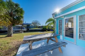 Ryan’s Boat House W/Pontoon boat Gulf Access - Image 5