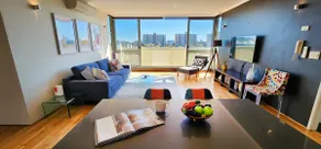Apartamento Contemporâneo no Último Andar - Image 4