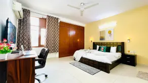 BluO 1BHK Defence Colony Market - Lift, Balcony - Image 2