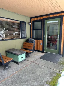 Lovely little well appointed suite close to downtown, parks and restaurants - Image 3