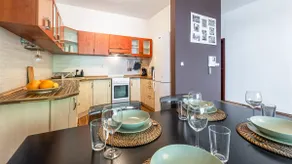 UrbanElegance Escape, top location, private parking - Image 3
