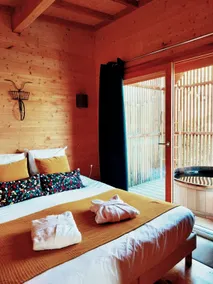 Tribu spa cabins on the banks of the ViaRhôna - Image 4