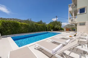LUX! Unique offer in the Split area,heated pool - Image 2