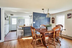 Charming farmhouse retreat w/fire pit - Image 3