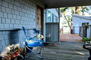 Expansive views, in town, with kitchen & laundry - Image 5