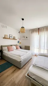 Apartment with 2 bedrooms and terrace - Image 3