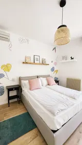 Apartment with 2 bedrooms and terrace - Image 4
