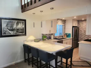 Luv Oceanside Views-1 House to Beach, Boardwalk and Waves-Spacious Rooftop Sun Deck-Plus King Beds too! - Image 3