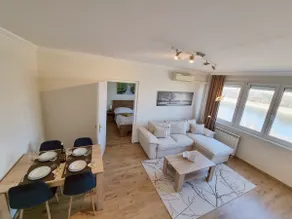 Duna View Apartment - Image 2