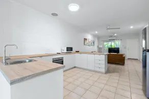 Cable Beachside Villas - Image 3