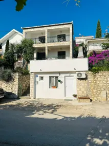 villa Ema1 sea view terrace garden sunbes parking - Image 3