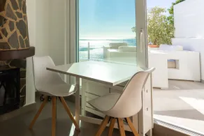 Bungalow on the first line of the Mediterranean Sea - Image 5