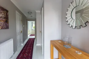 Canalside Beautiful Stone Townhouse - Image 4