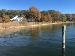 Waterfront Retreat/Sauna · Dock · Dolphins/28Acre - Image 4