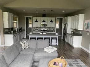 Woodinville Wine Country New Custom Home - Seasonal Pricing - Casa Bambino - Image 5