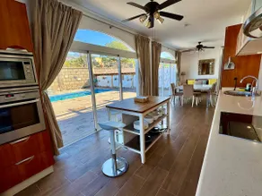 Villa med privat pool, havudsigt og golf - Image 2