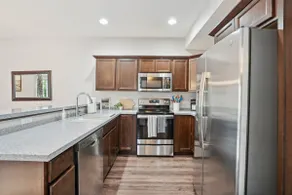 Spacious 4 BR Home Convenient Location - Image 3