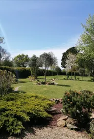 Guesthouse and garden with sea view - Image 5