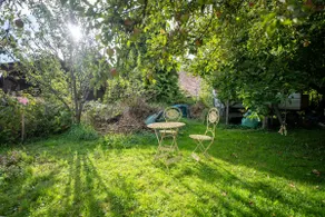 3.5 rooms/90 m2, close to town, natural garden, central - Image 4