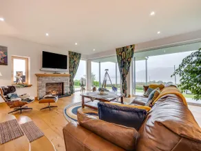 Knockderry Lodge -Private Luxury pet-friendly accommodation in Scotland with hot tub - Image 4