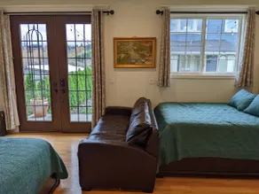 New Luxurious Spa Studio Apartment | Sleeps 8 - Image 4