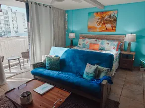 Modern beach apartment / near airport - Image 2