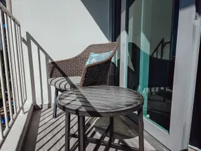 Modern beach apartment / near airport - Image 4