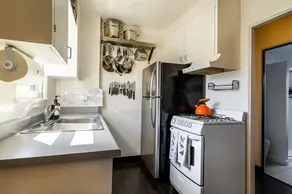 Walkable Quiet North Park Retreat| AC, BBQ Grill - Image 3