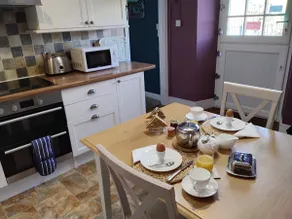 Top Floor @ Cantref House, Brecon for 2 persons. - Image 4