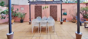 Garden-view condo w/ private terrace & backyard - Image 4