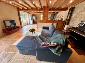 L'aurore outbuilding with views of the Pyrenees - Image 4