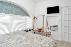 1920s Coral House Studio in Little Havana - Image 3