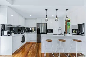Casa a schiera nuova di zecca 3bdm a Auchenflower, vicino a Brisbane CBD 9 posti letto - Image 3