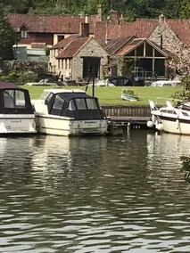 River fronted, Mill Cottage - Image 3