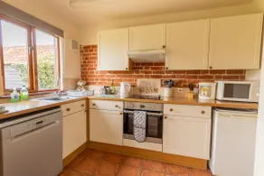 Bell Cottage - Barn Conversion in Suffolk - Image 3