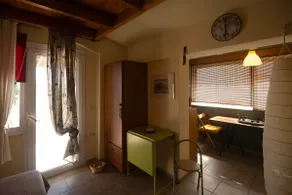 Cozy 35m² Studio with Free Parking - Image 4