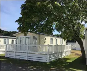 Shorefield country Park, where the New Forest meets The Sea, passes for all entertainment included - Image 5