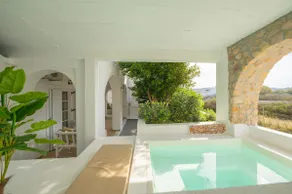 Luxury Three Bedroom apartment with hot tub \"L&E\" - Image 2