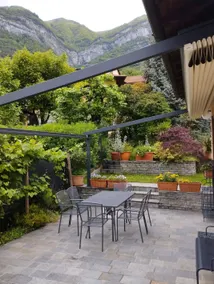 Casa Intignano Apartment and terrace overlooking the lake - Image 3