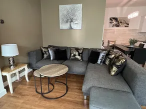 Street Near Glastonbury, Large 3-BD Apt, Sleeps 6 - Image 3