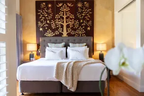 Stylish & Spacious Luxe Villa Lake & Ranges View - Image 4