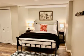 Little Slice of Heaven, Sleeps 6+; walk/bus to VT - Image 2