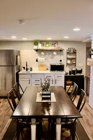 Little Slice of Heaven, Sleeps 6+; walk/bus to VT - Image 4