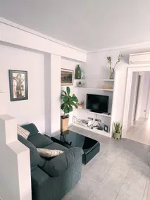 A bright apartment in Donostia - Image 4