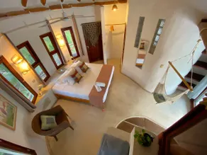 Private house & garden - Image 3